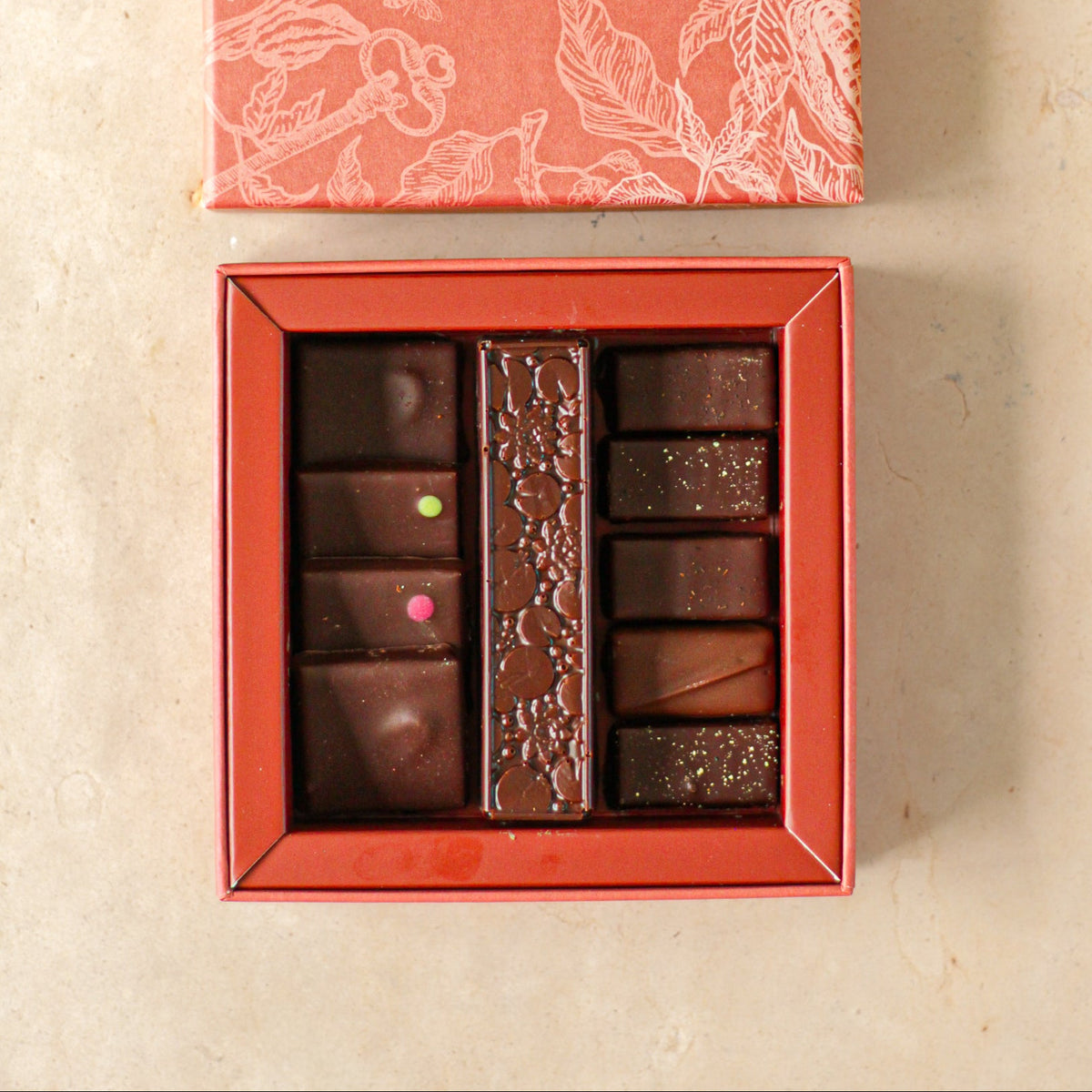Petit coffret chocolats et pralinés